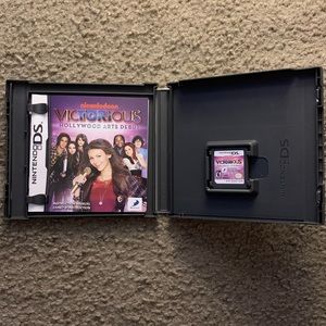 💜 Nintendo DS Victorious video game ‼️